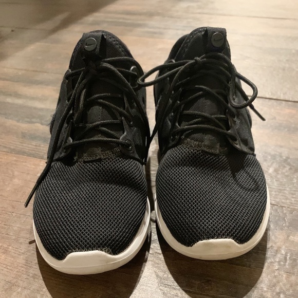 Black Nike Woman’s Tennis Shoes - Picture 2 of 6